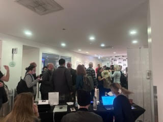 Team collaborating with distributors